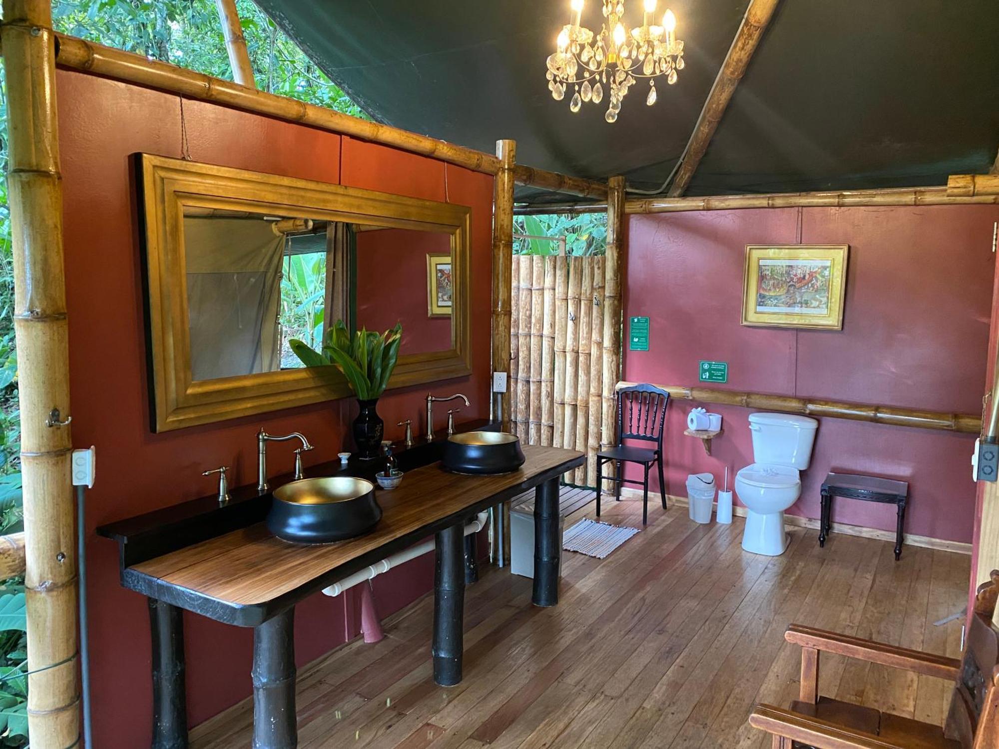 Colina Secreta - Glamping And Villas Puerto Viejo de Talamanca Eksteriør bilde