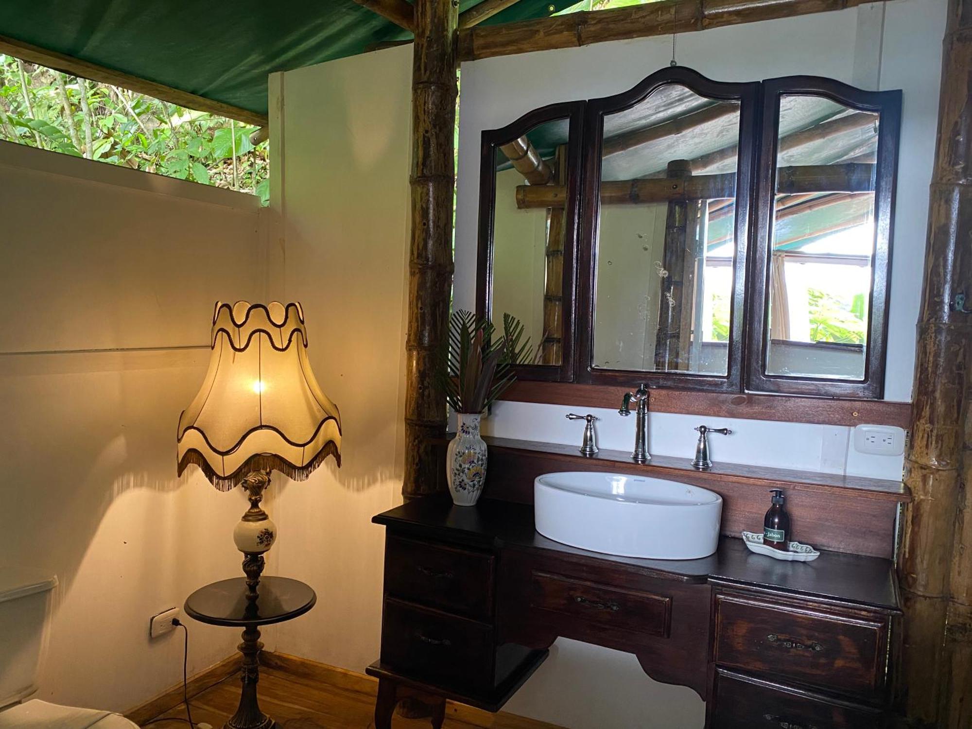 Colina Secreta - Glamping And Villas Puerto Viejo de Talamanca Eksteriør bilde