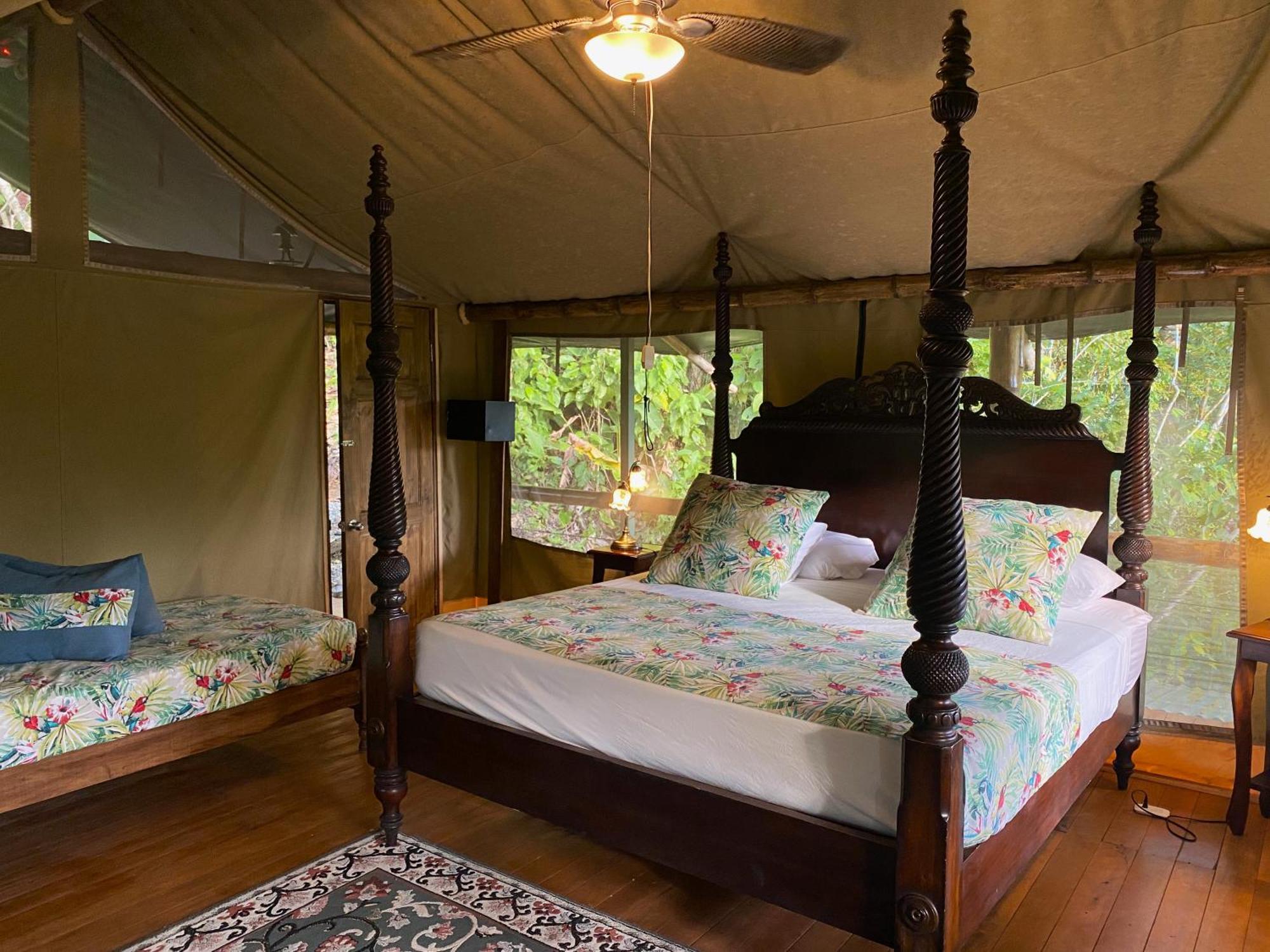 Colina Secreta - Glamping And Villas Puerto Viejo de Talamanca Eksteriør bilde